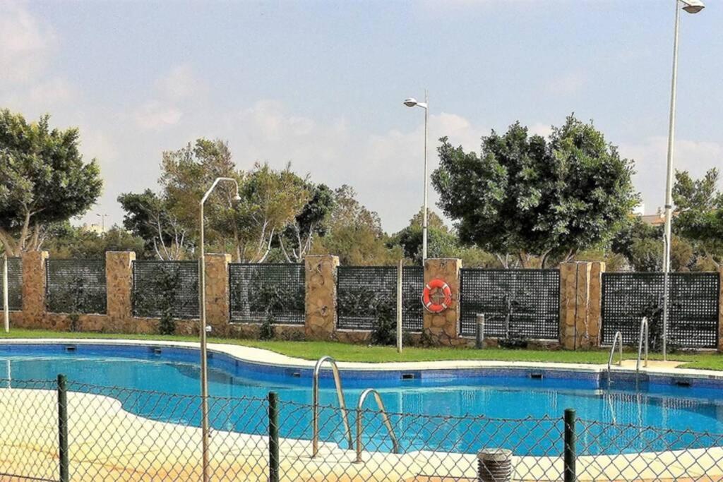 Chill Out Ground Floor Apartm +Private Garden+Wifi Retamar  Exterior foto
